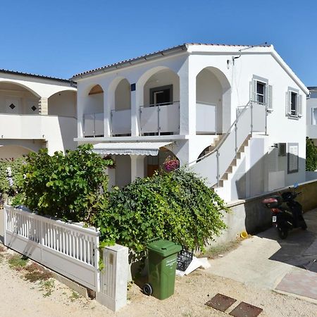 Apartment Lavender Vir Exterior photo